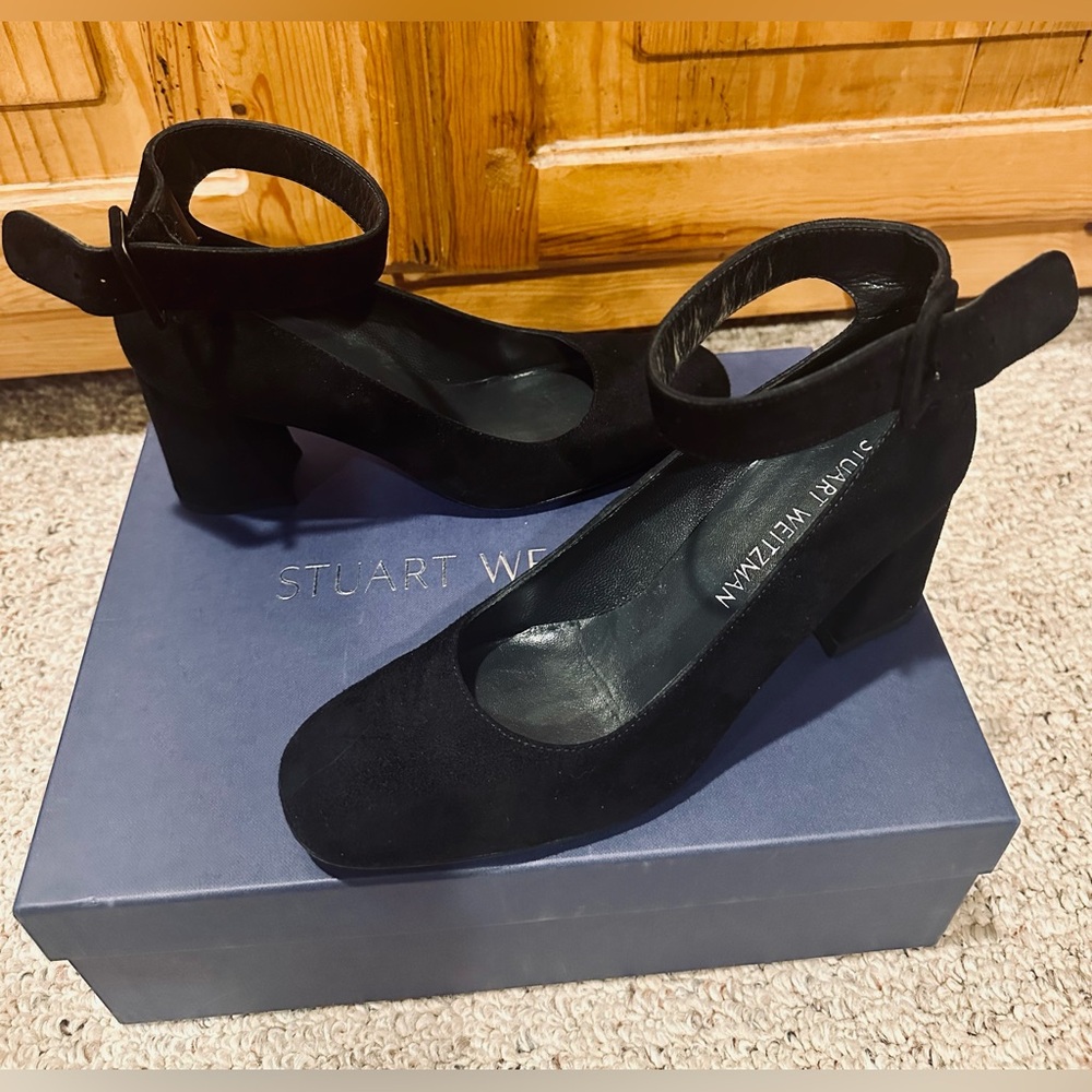 Stuart Wheitzman Clara Pump